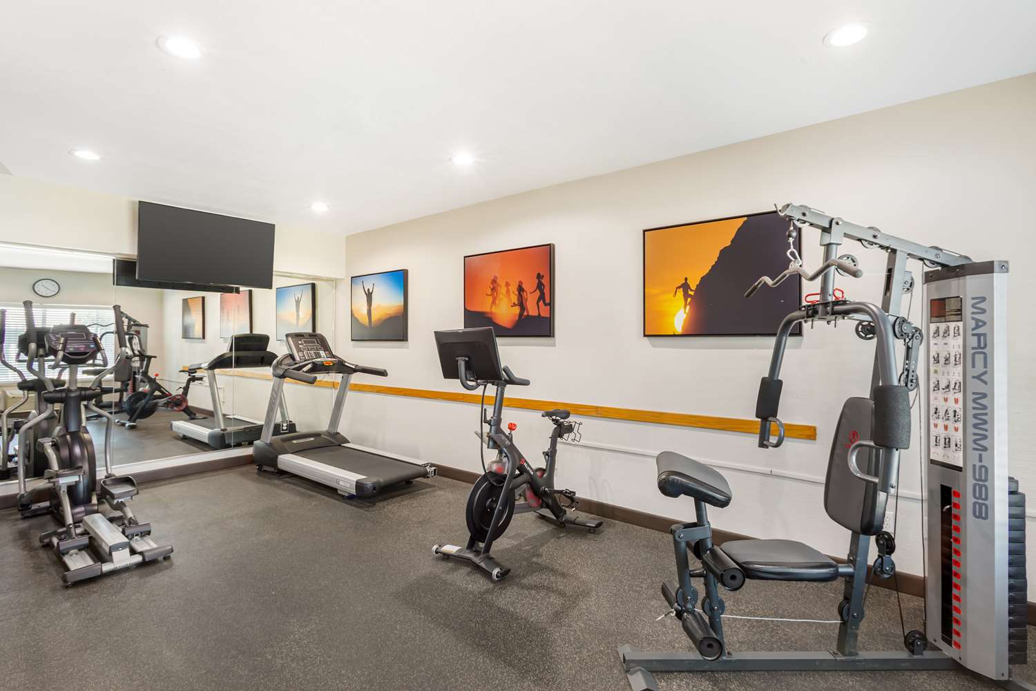 Best Western Plus Villa Del Lago Inn 22/41