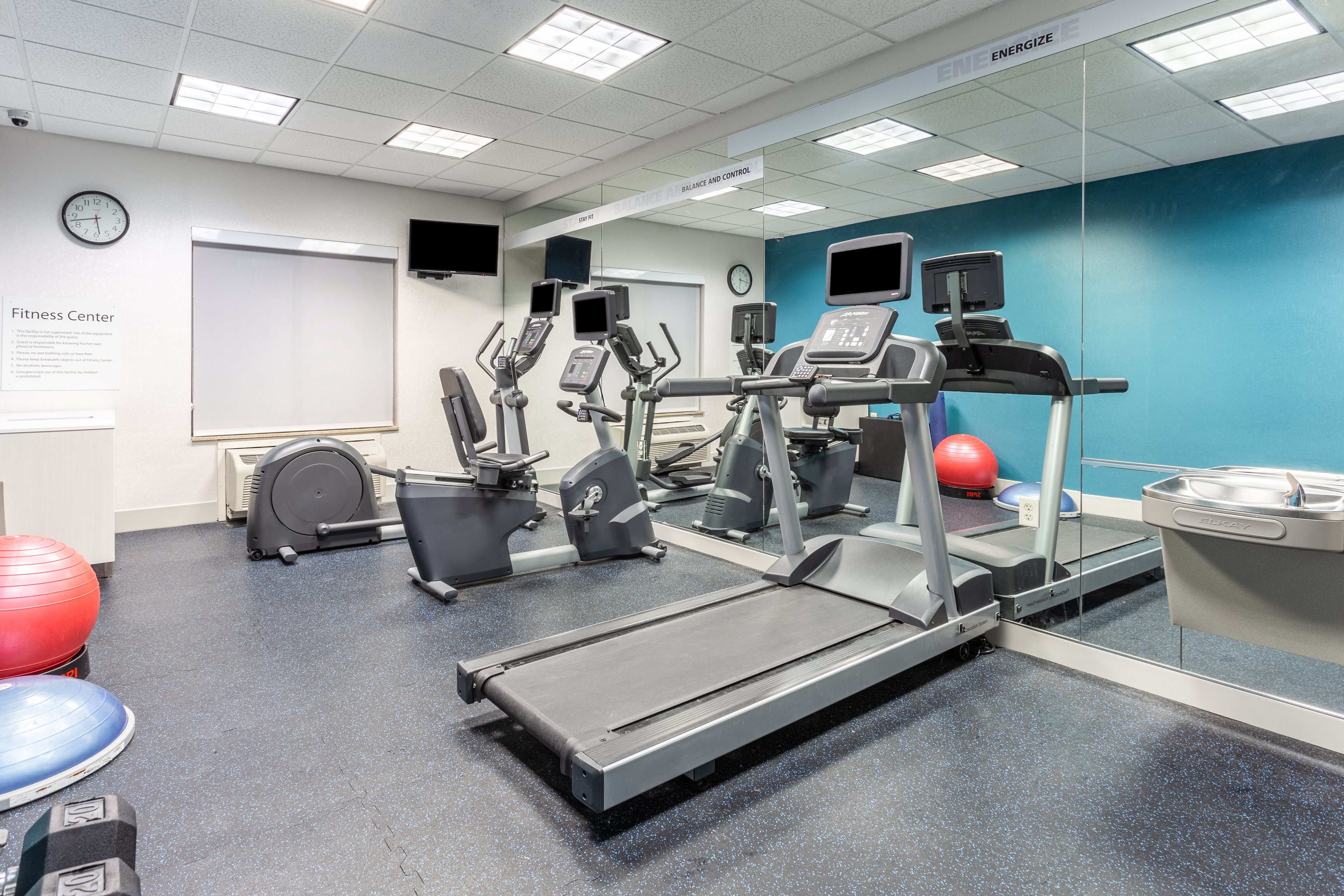 Holiday Inn Express Hotel Suites White Haven Lake Harmony 21/25
