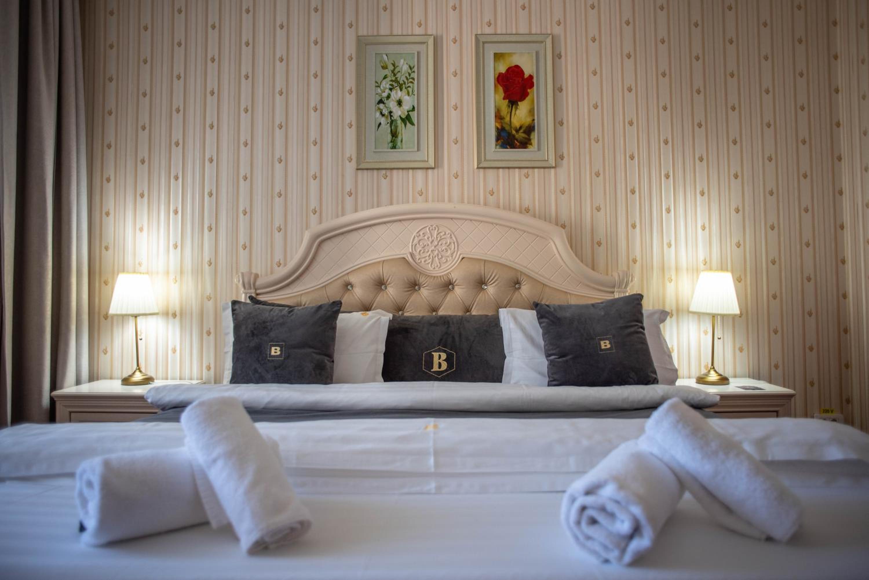 غرفة ثلاثية