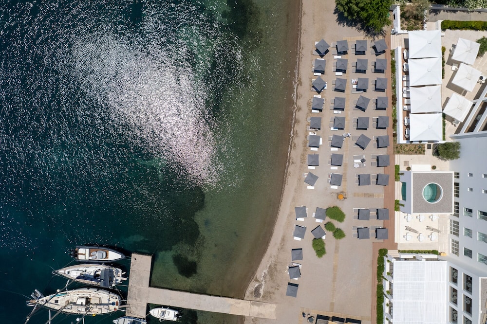 Patmos Aktis Suites And Spa 78/86