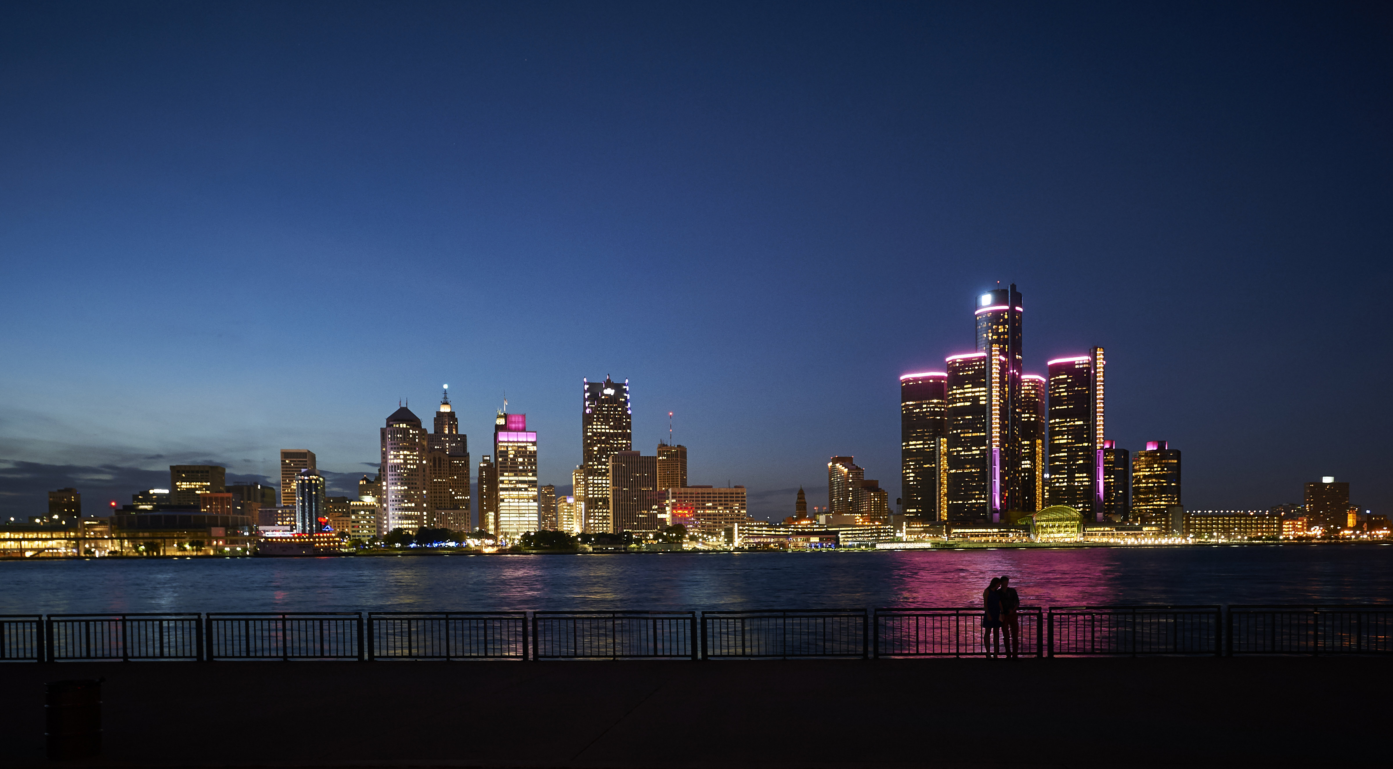 Holiday Inn Express Windsor Waterfront 72/77