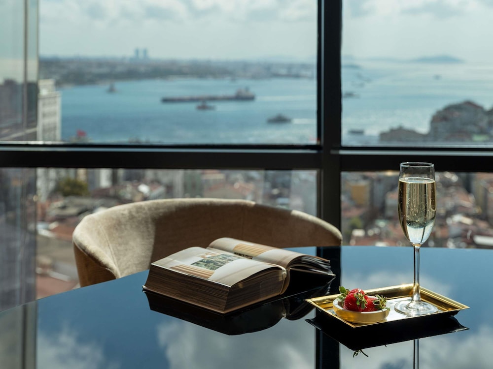 Sofitel Istanbul Taksim Hotel 55/67