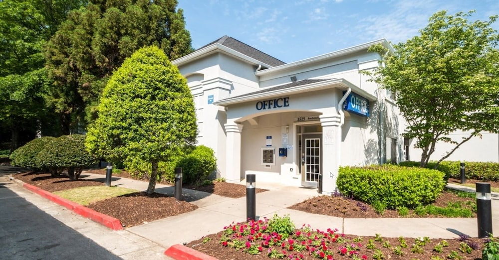 Motel6 Duluth, GA - Atlanta - Gwinnett Place 25/26