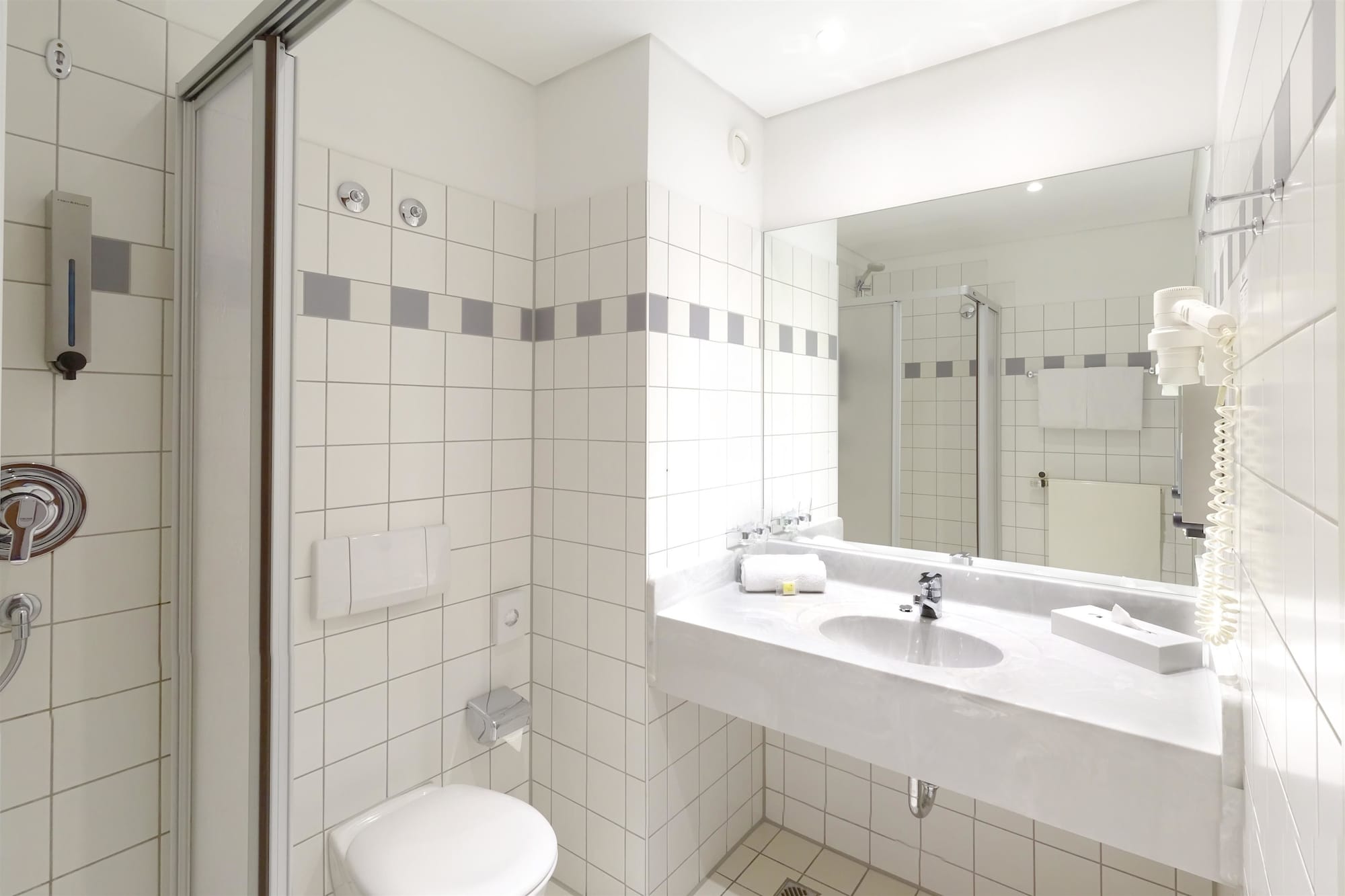 Comfort, King Bed, Convertible Double Bed، Plaza Hotel Zwickau 8/10