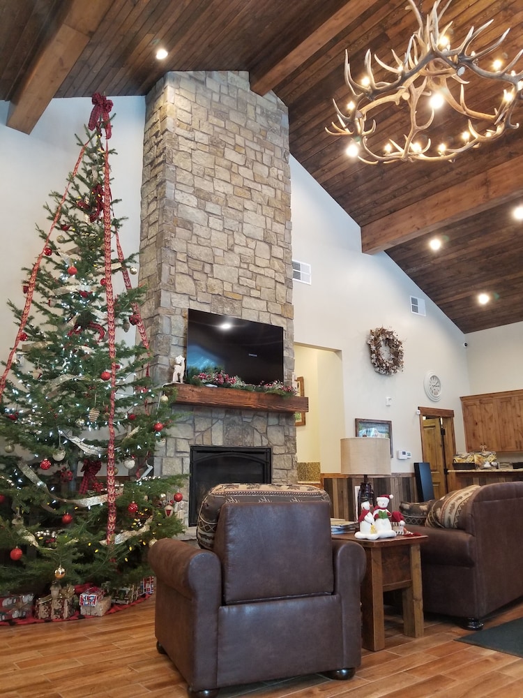 Sawtelle Mountain Resort 3/36