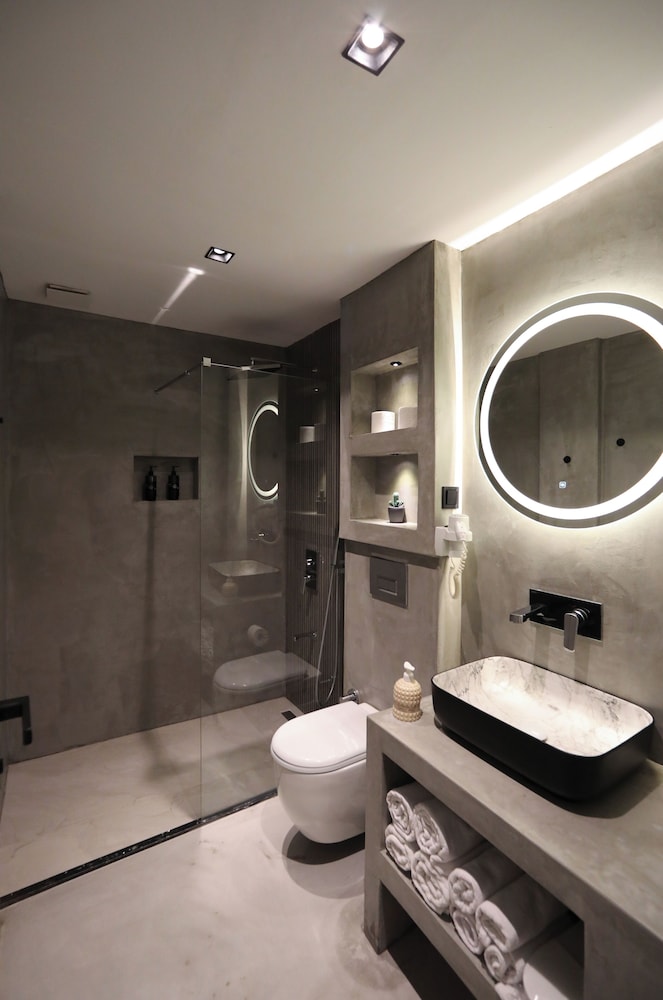 Dove Hotel 45/47