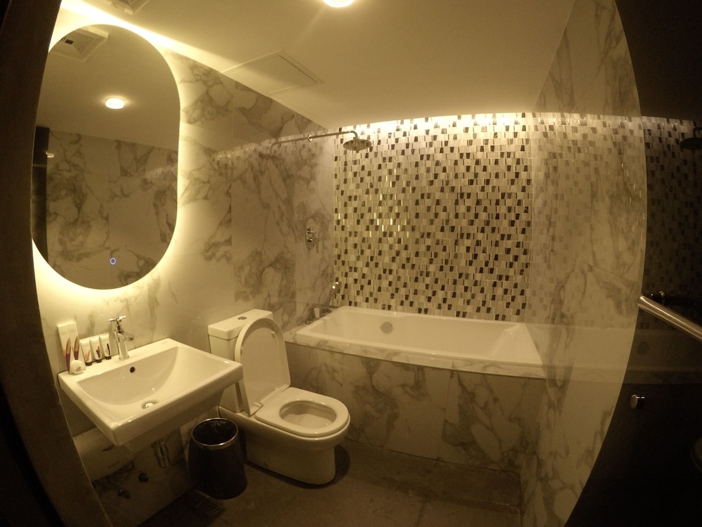 Citizen Hotel 48/50
