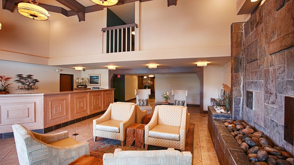Best Western Plus Monterey Inn 35/46