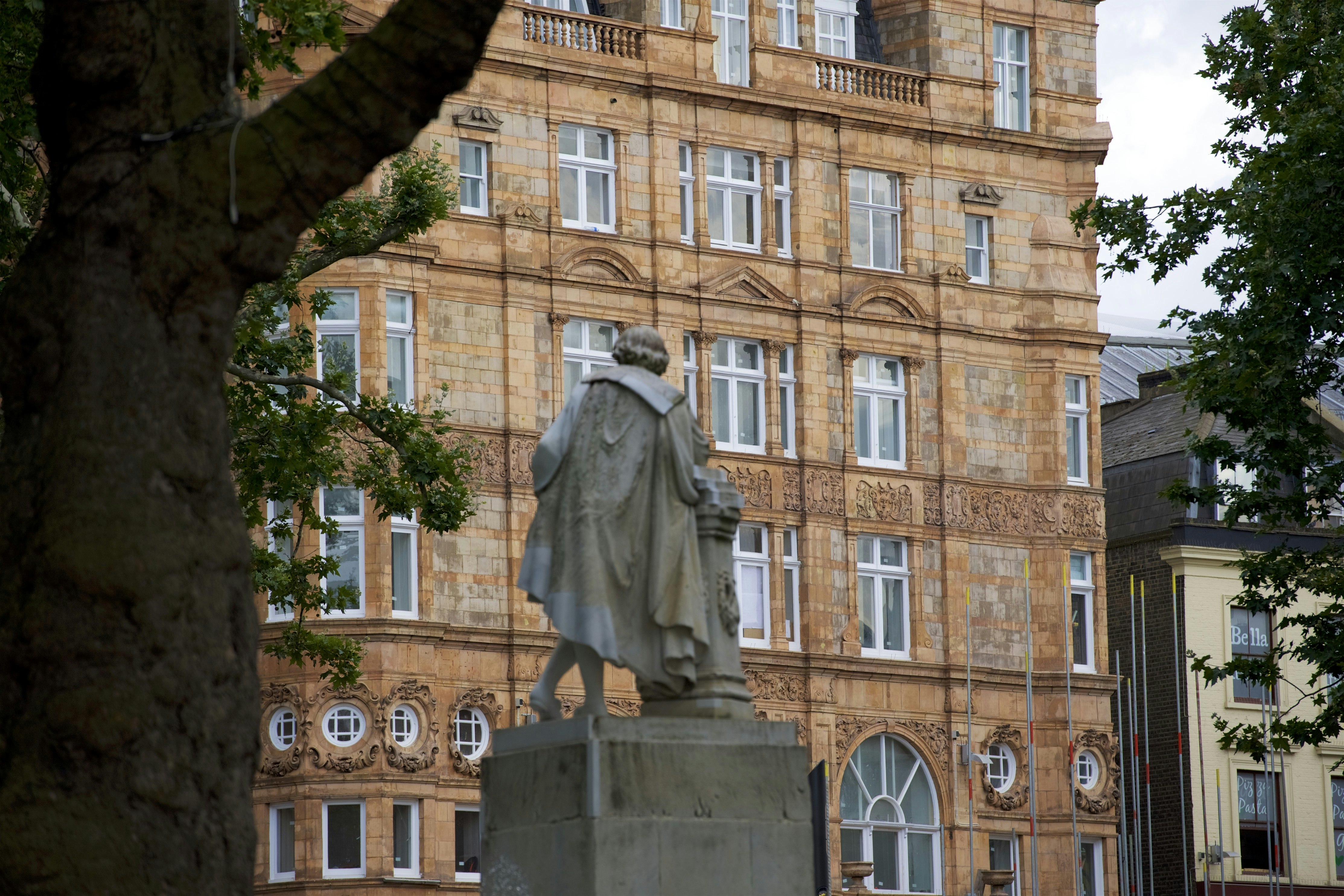Victory House Leicester Square 11/85