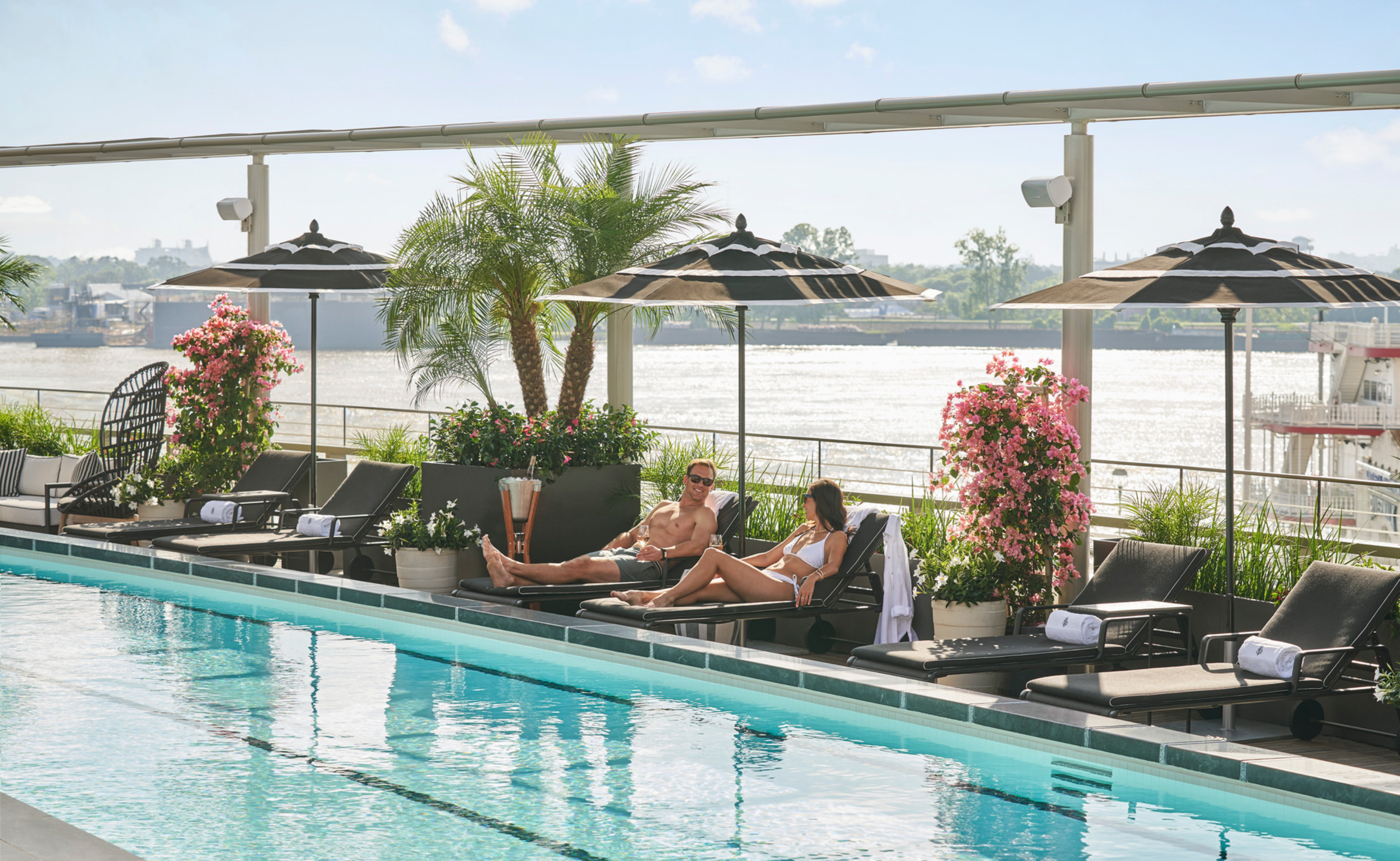 Four Seasons Hotel New Orleans 40/80