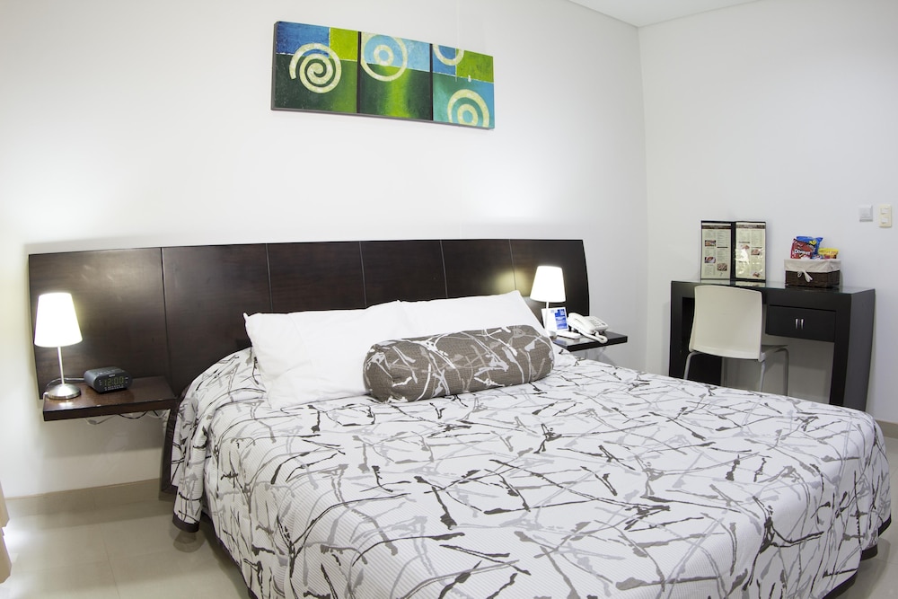 Hotel Altamar 7/40