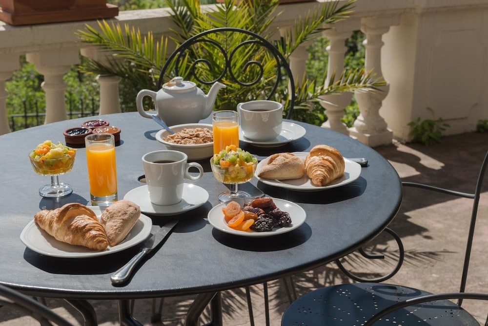 Hotel La Bellaudiere 19/37