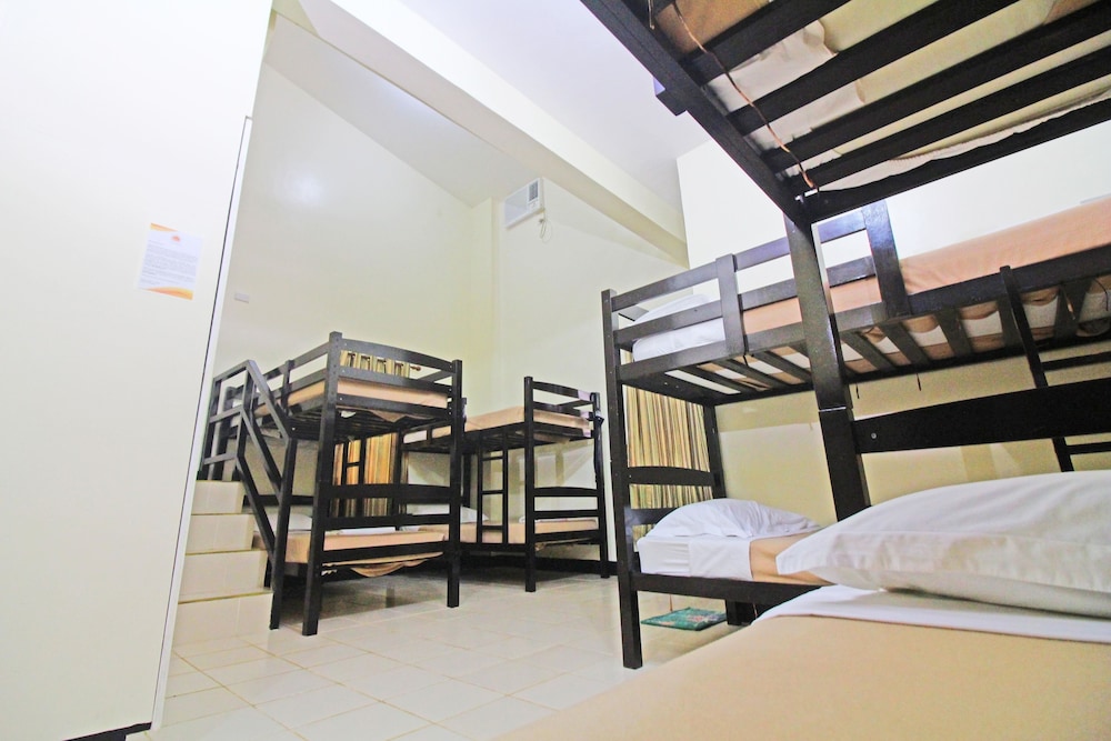 Caliraya Resort Club 31/50