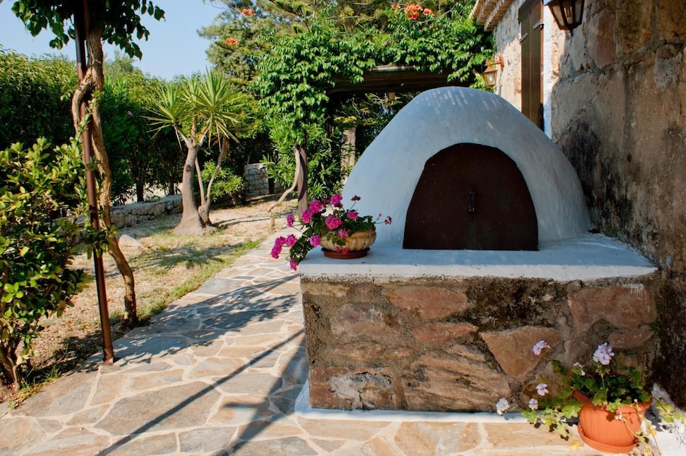 Myrties Stone Houses 45/49
