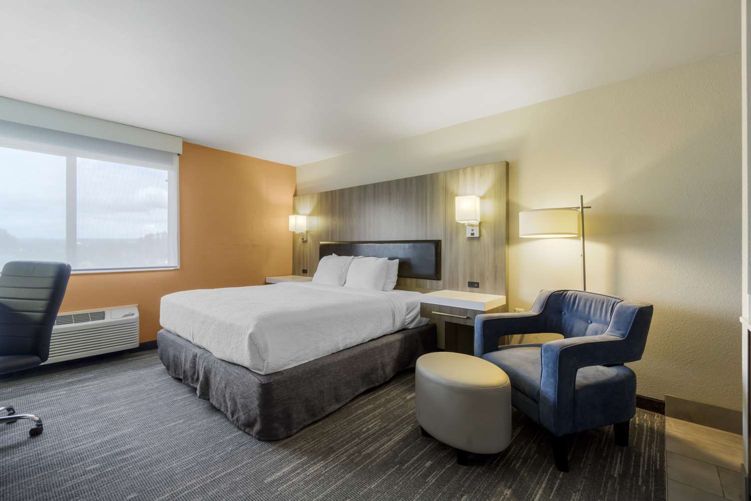 Best Western Plus Renton Inn 17/37