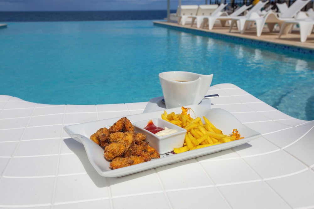 Ocean Village Deluxe Resort and Spa 58/71