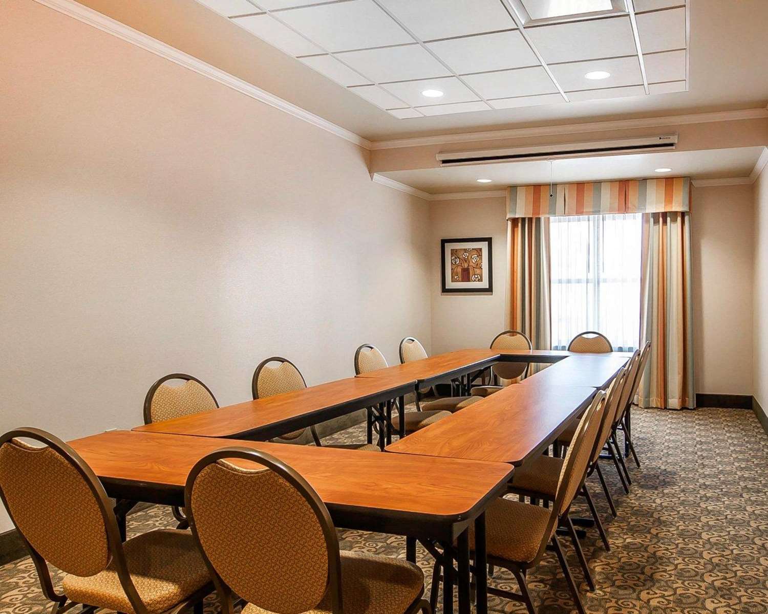 Comfort Inn and Suites Creswell 42/45