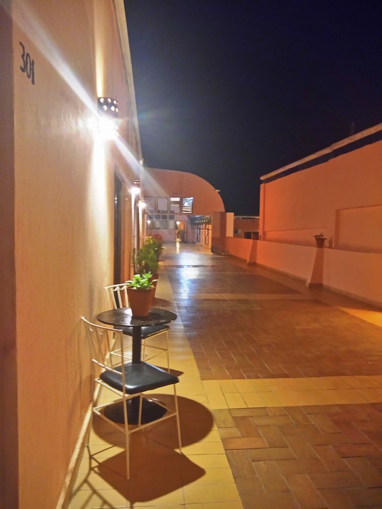 Los Jitos Hotel & Suites 34/56