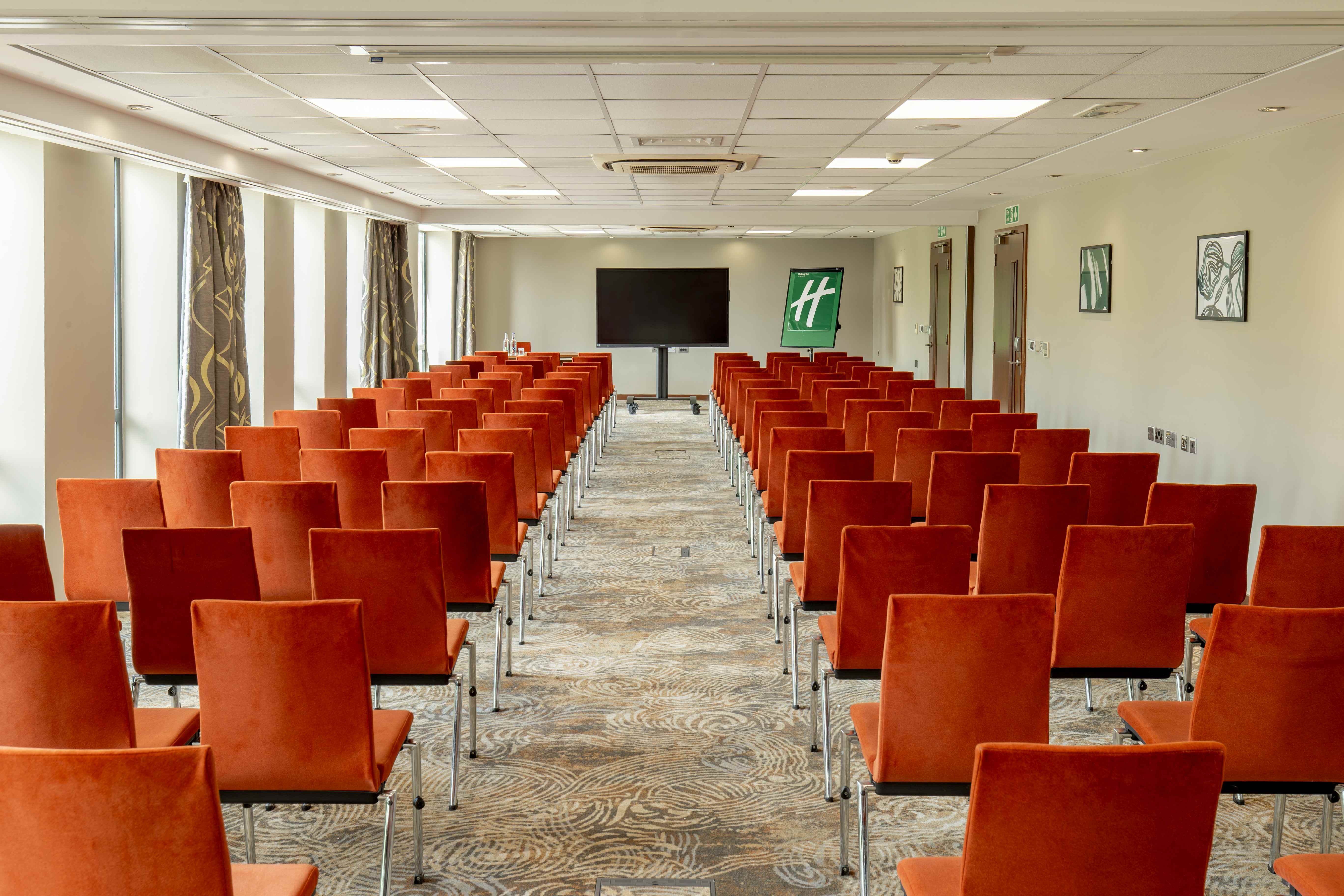 HOLIDAY INN BRISTOL CITY CENTRE 44/55