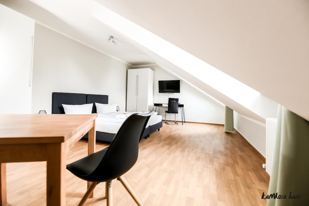 Hotel Blutenburg 35/50