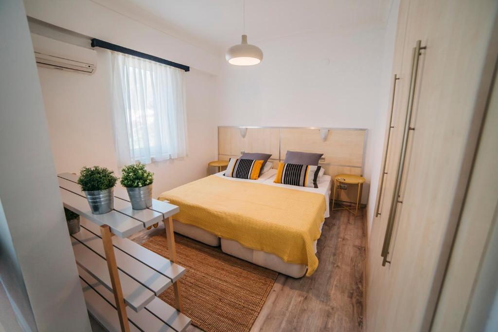 Sands, Suite, Queen Bed, Sofa