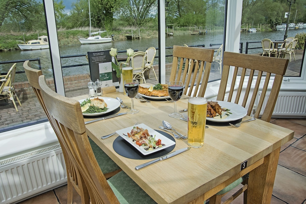 The Waveney House Hotel 39/58