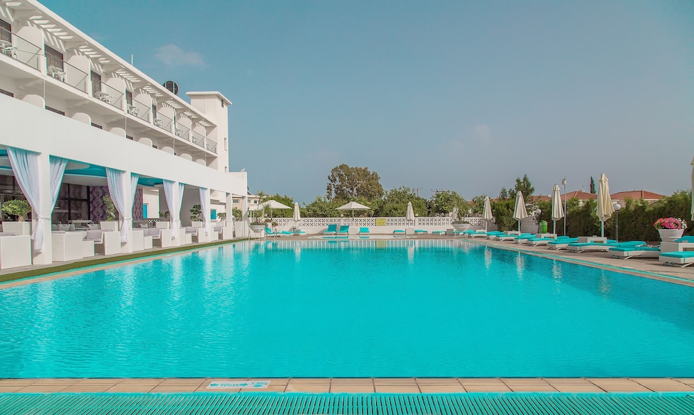 Sveltos Hotel 11/88