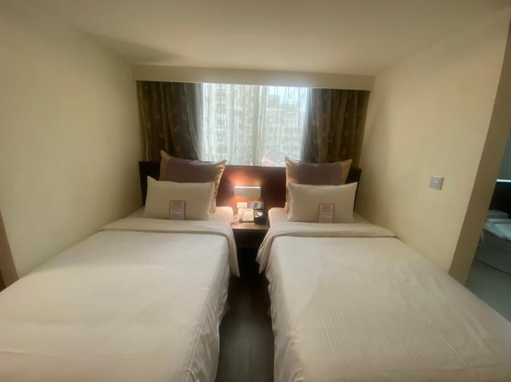 Sun Hotel 17/48
