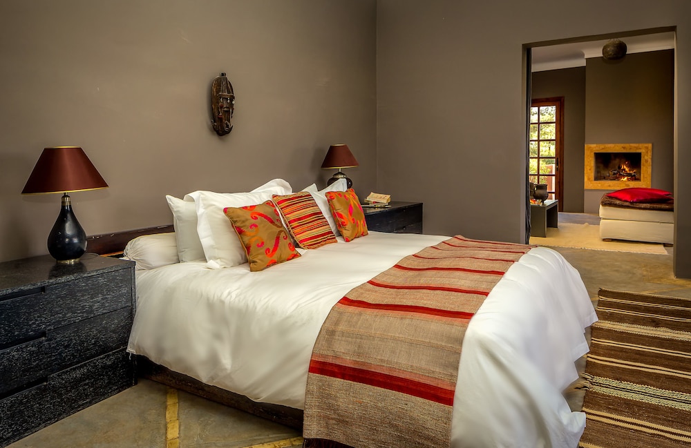 The Capaldi Hotel 5/50