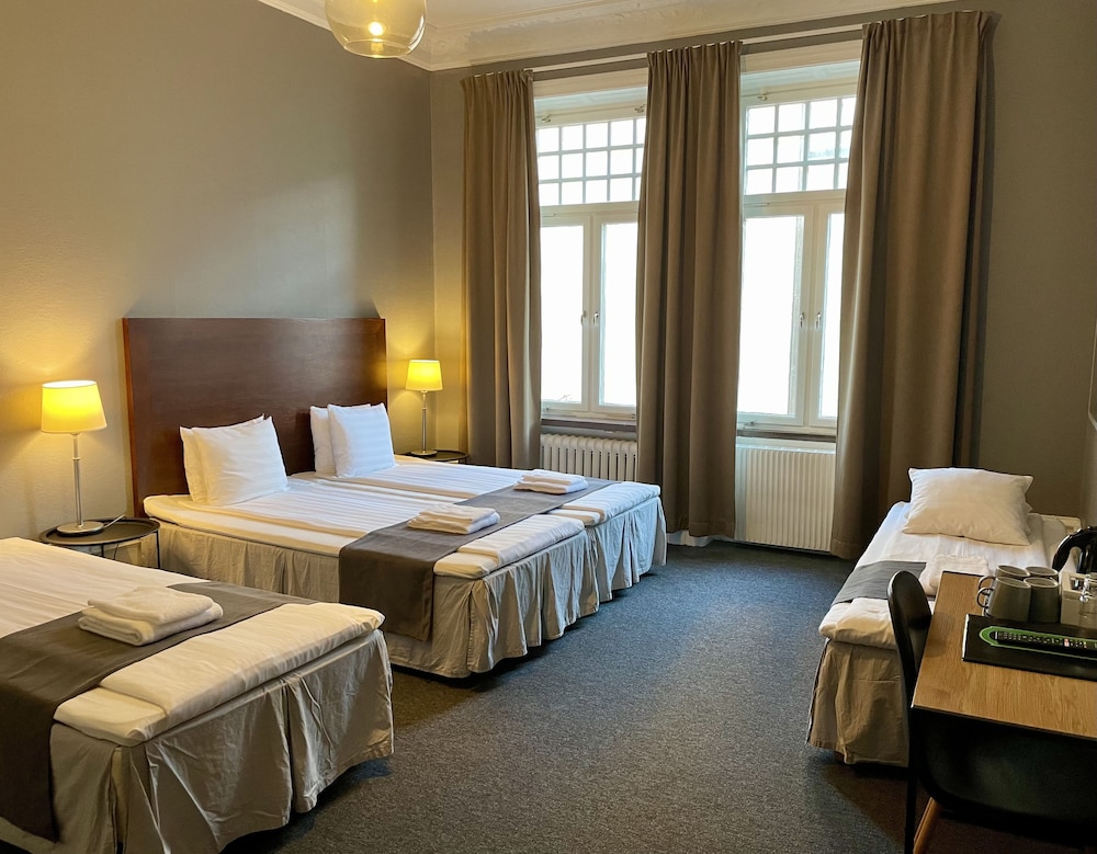 Unique Hotel 22/77