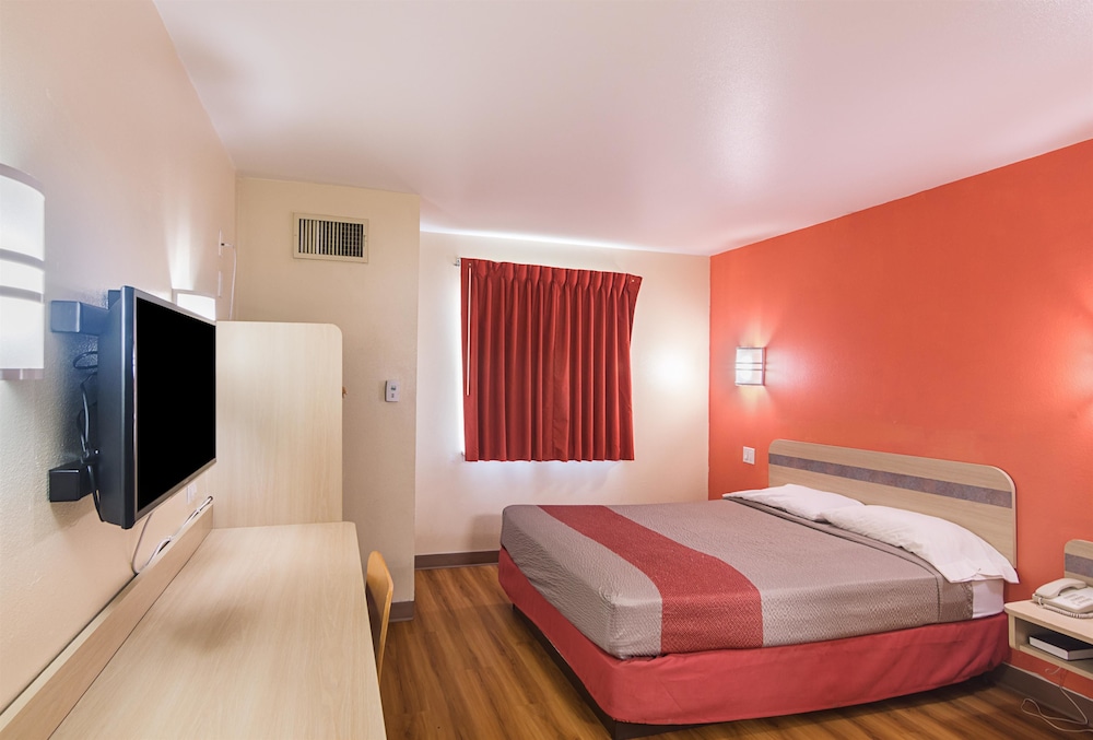 Motel6 Terrell, TX 21/58