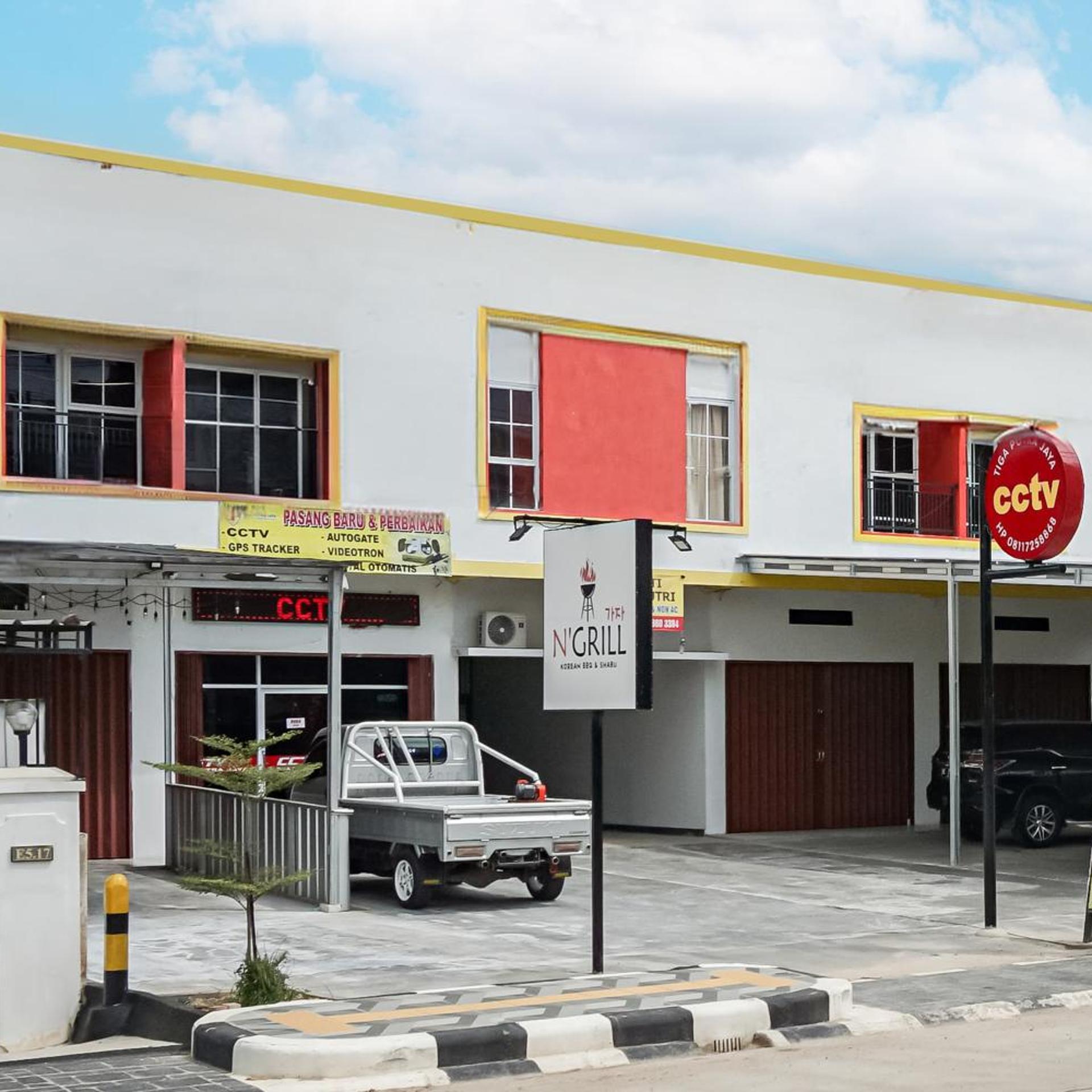 Hotel O Guest House Riharti Syariah 39/43