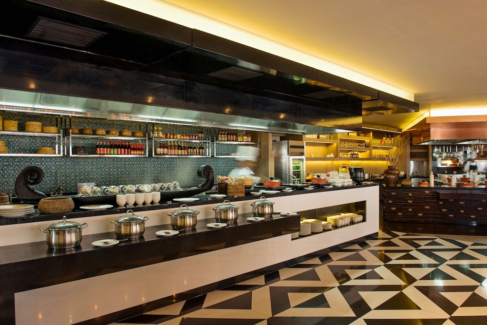 HYATT REGENCY LUDHIANA 64/75