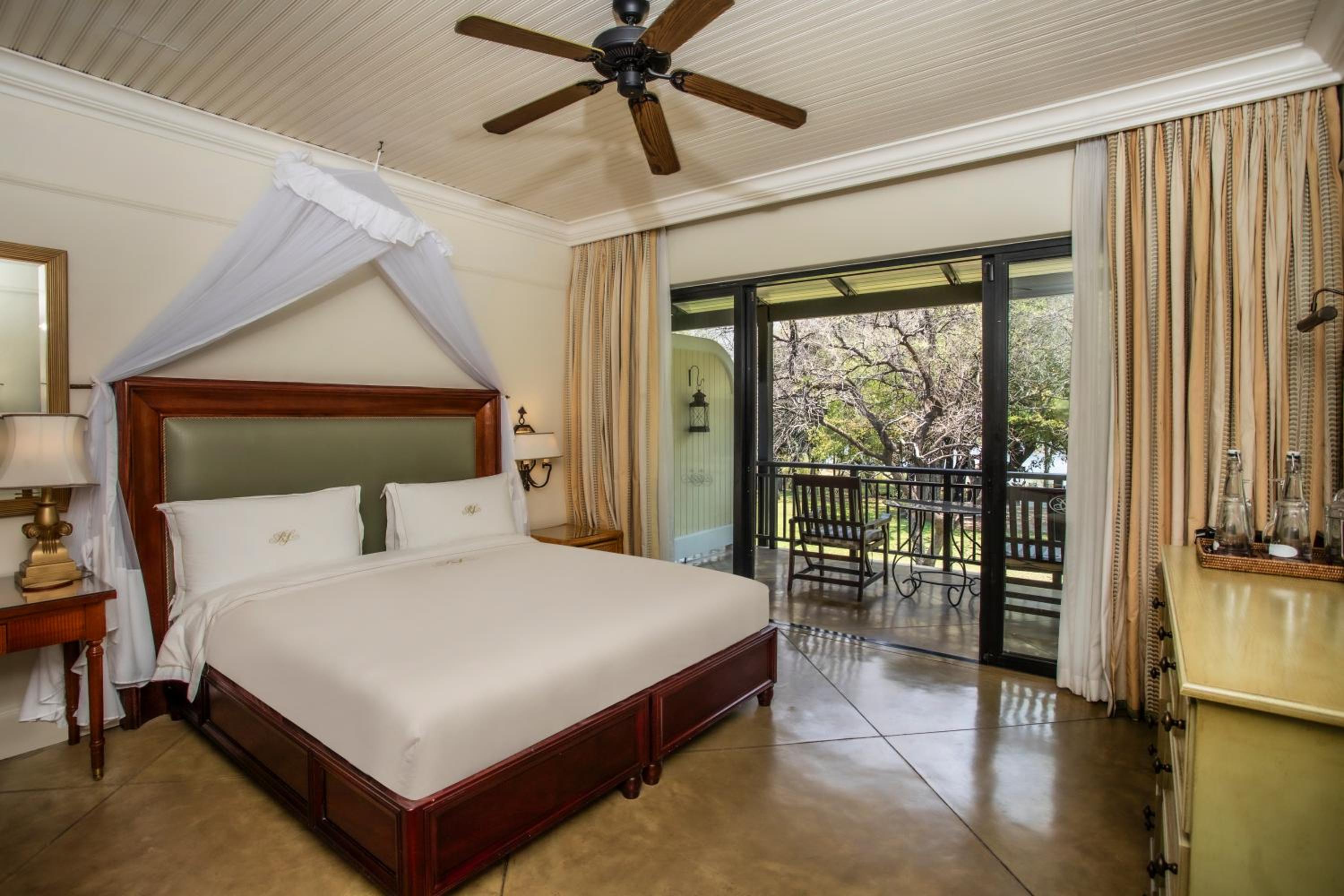 River, Deluxe, Balcony