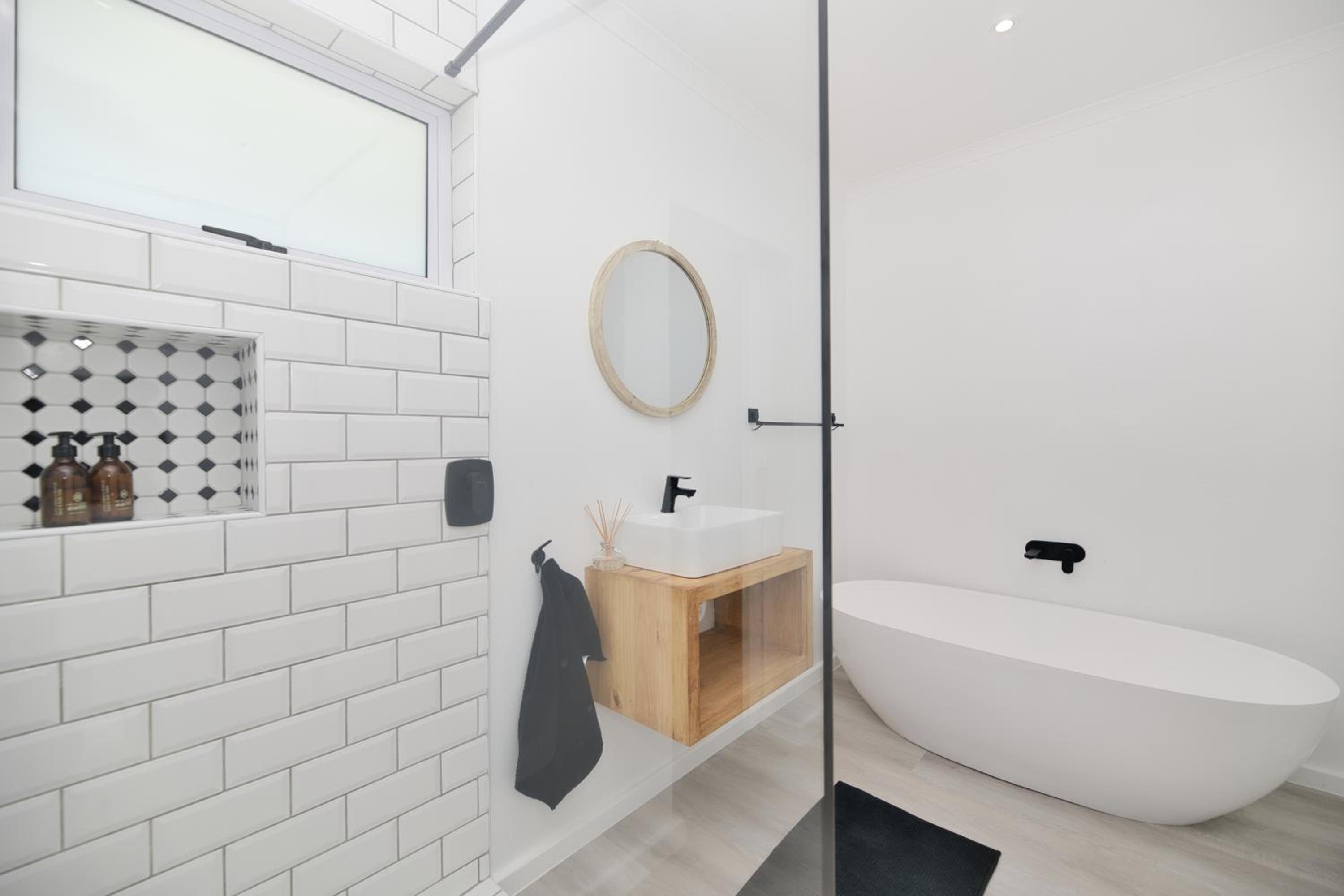 32 Blouvin Street 28/32