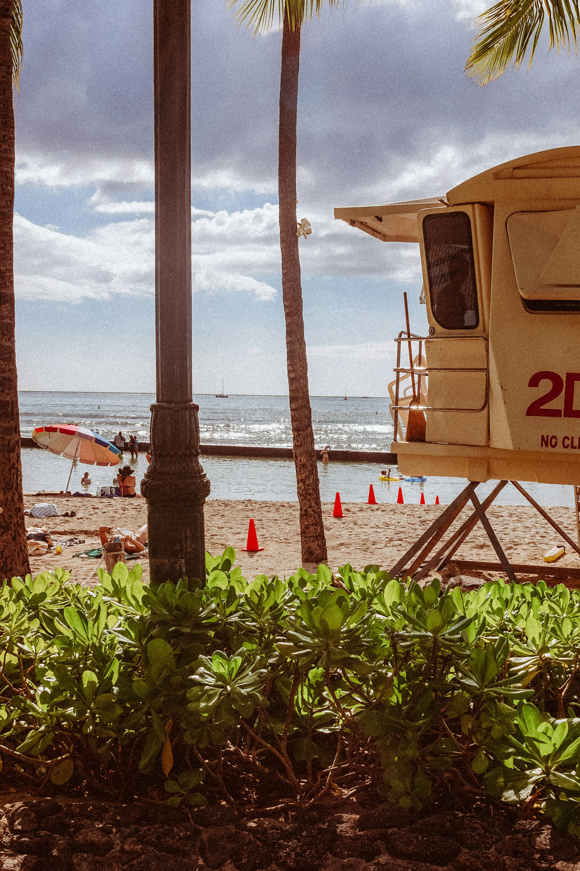 Royal Grove Waikiki 46/52