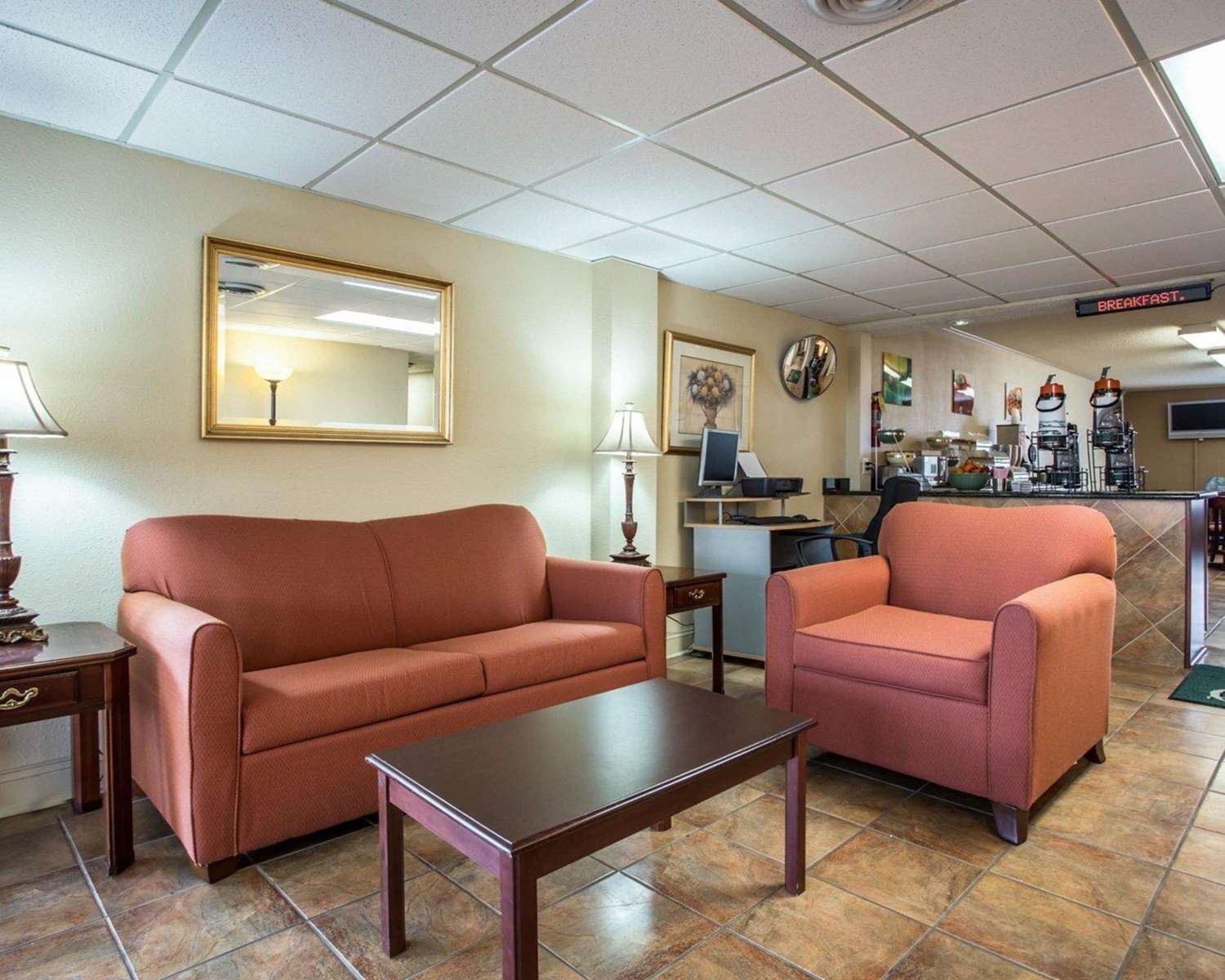 Quality Inn and Suites Monroe NC 14/24