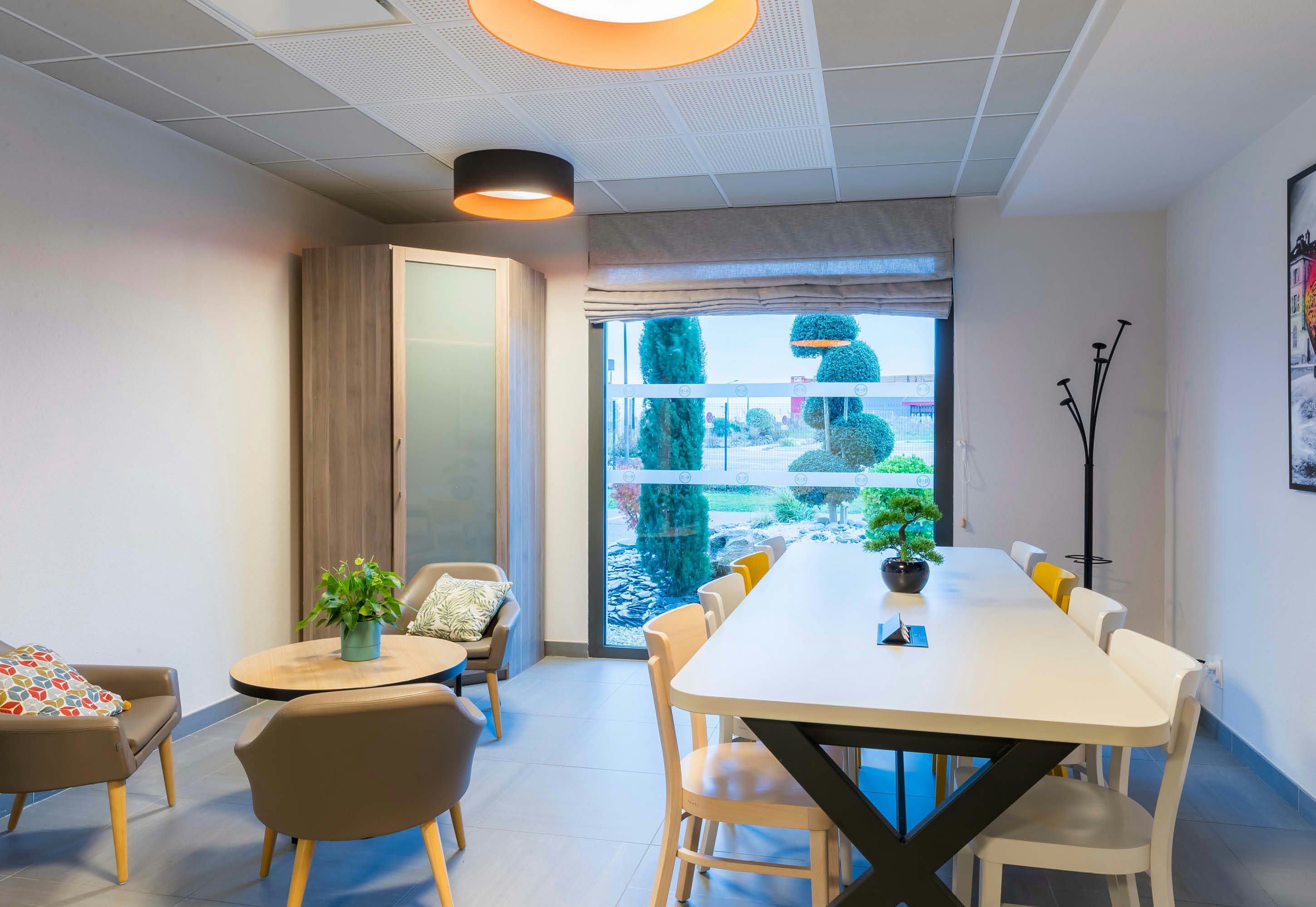 B&B Hotel Troyes Magasins d usine 20/26