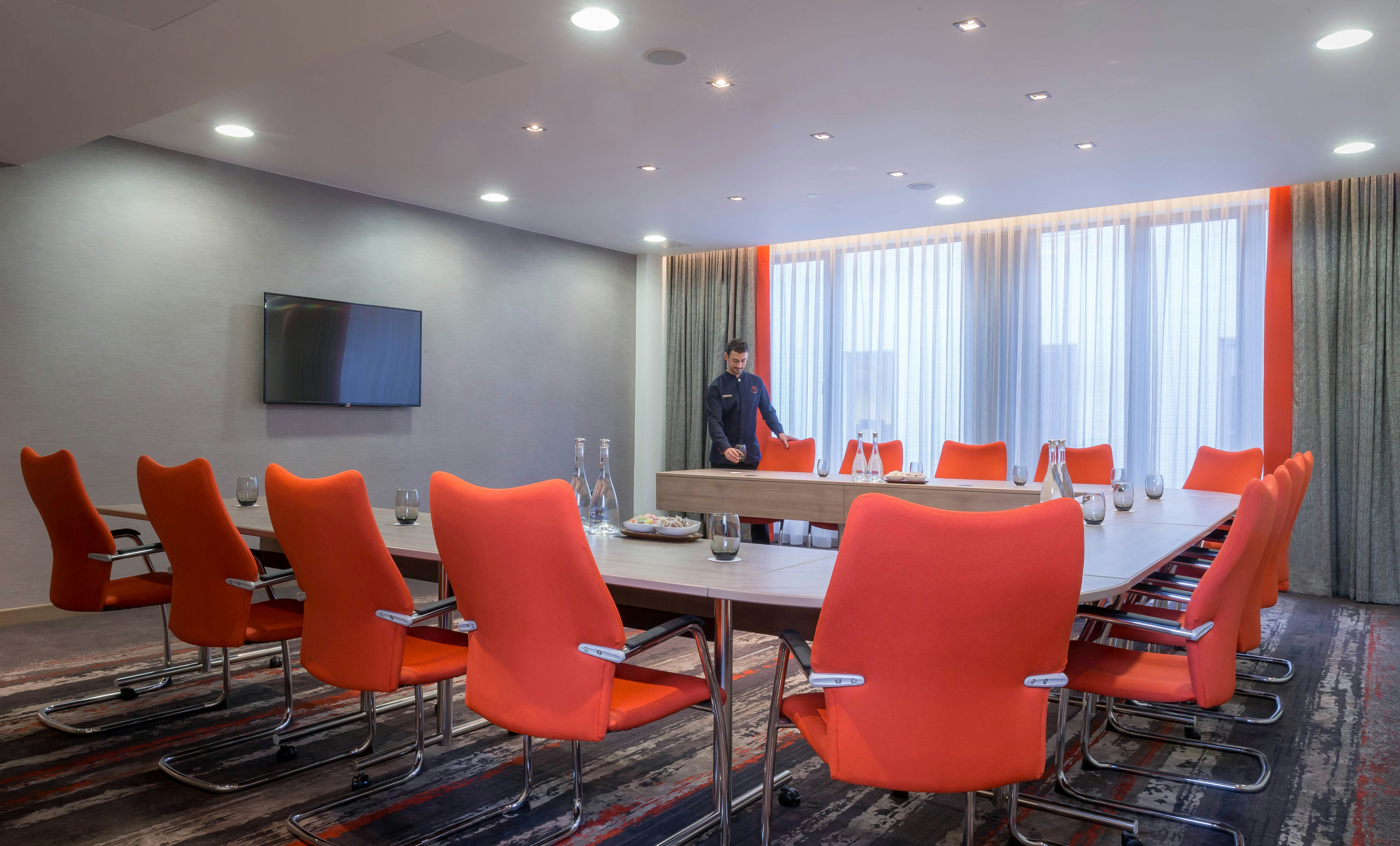 Clayton Hotel Chiswick 13/17