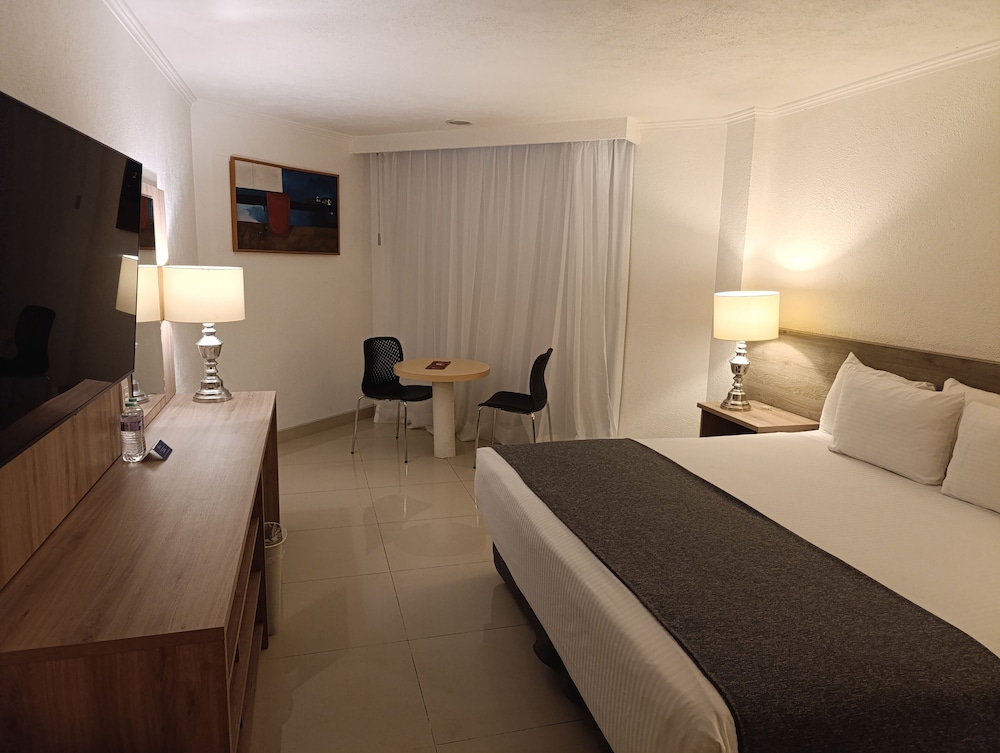 Hotel Laffayette 24/59