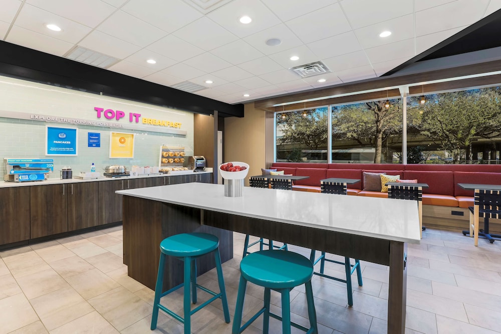 Tru By Hilton Dallas Market Center 50/59
