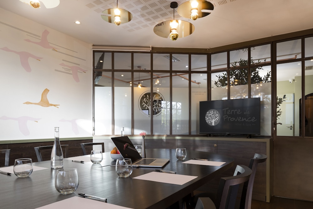 Terre de Provence Hotel and Spa 57/68