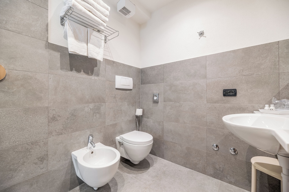 Hotel Sporting Ravelli 49/56