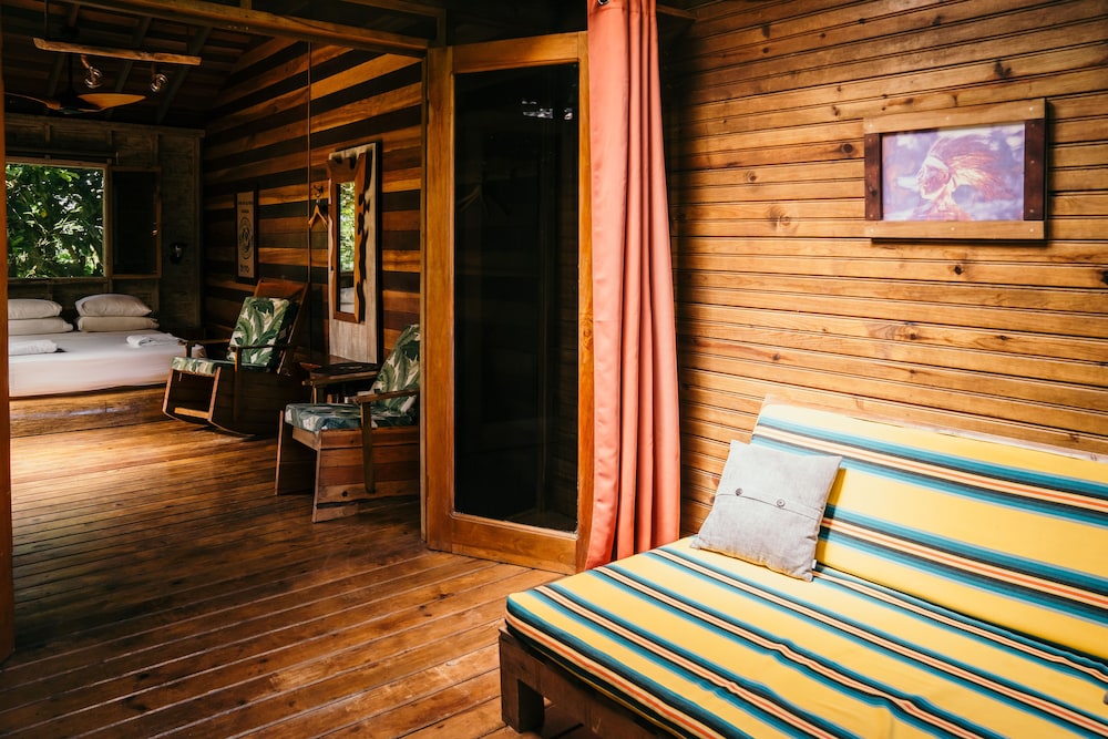 Bambuda Lodge 40/66