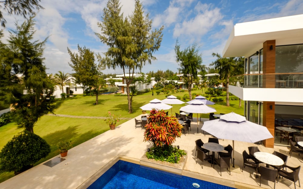 Saint Simeon Resort And Spa 65/70