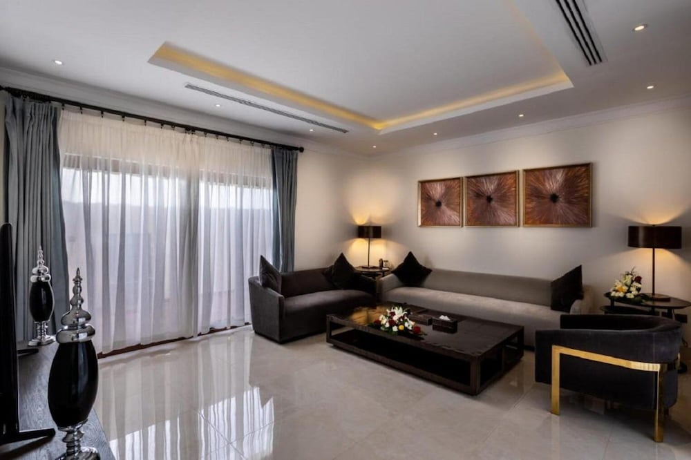 فلل بريرا الفندقية(Braira Hettin Resort And Villa) 30/50