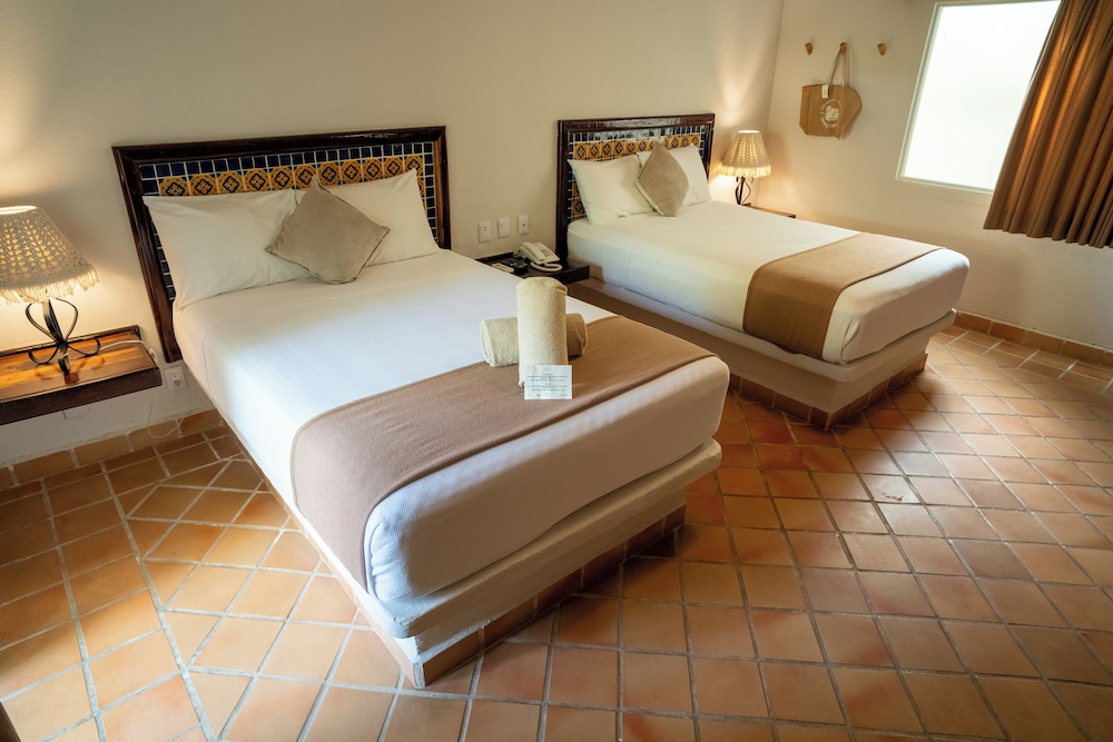 Petit Lafitte Hotel 16/53