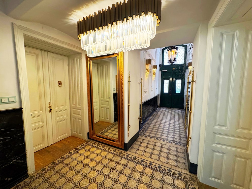 7Th Heaven Vienna Center Apartments 25/44