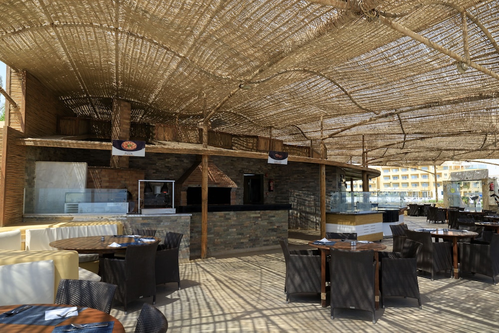 Amwaj Beach Club Abu Soma 34/50