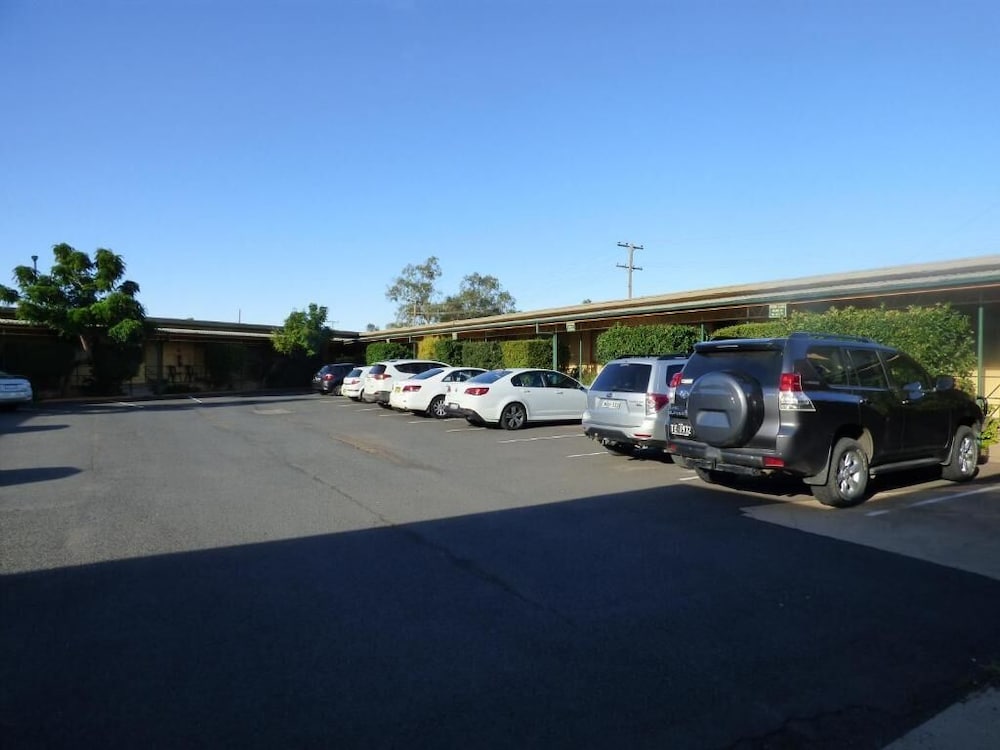 Ben Hall Motor Inn 5/37